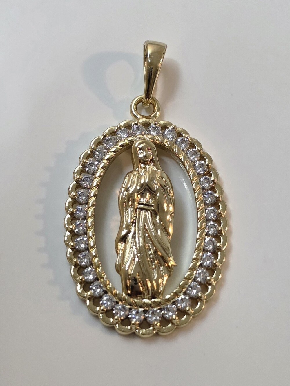 Mary Oval Pendant